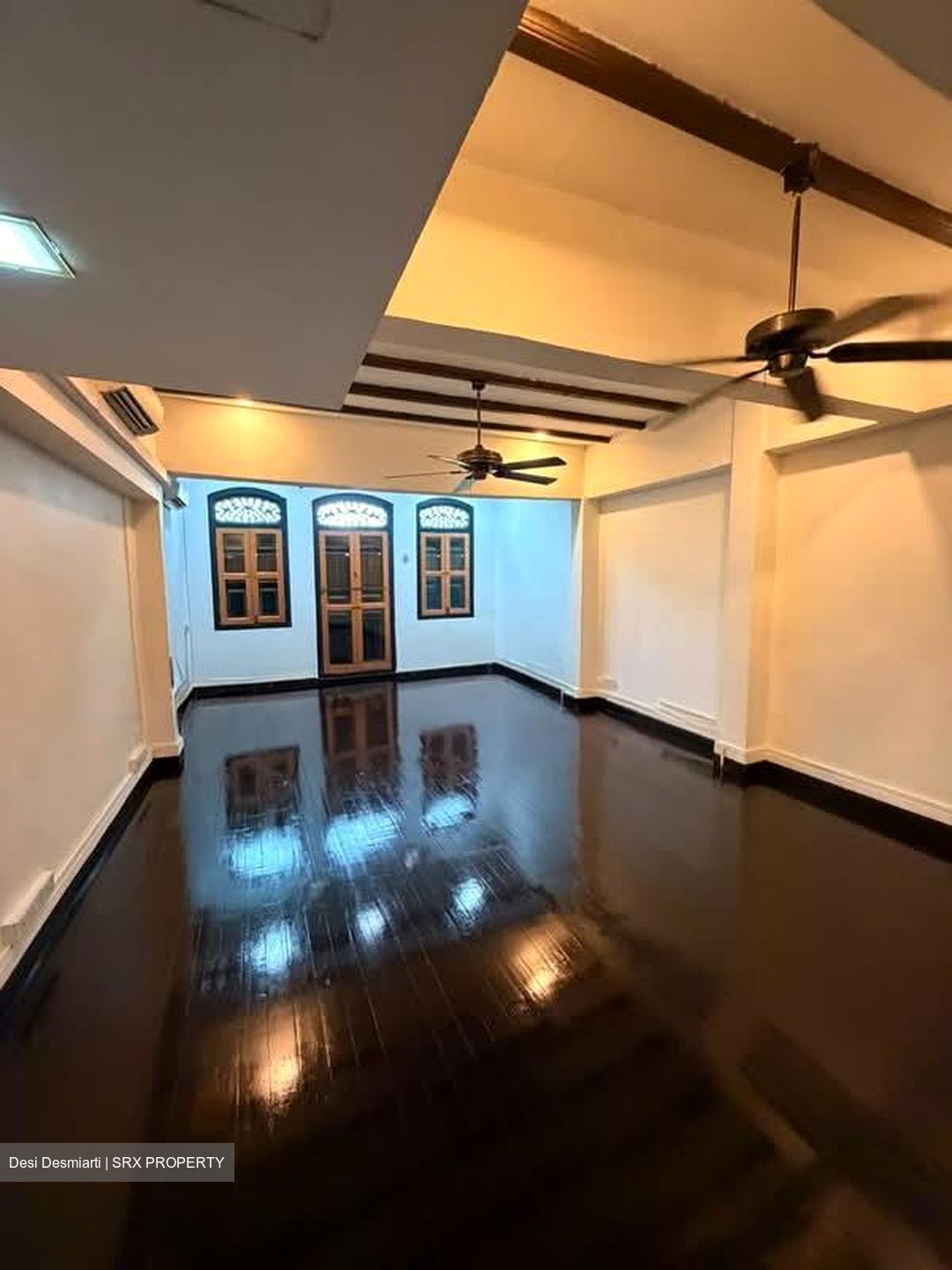 North Bridge Road (D7), Office #595193671